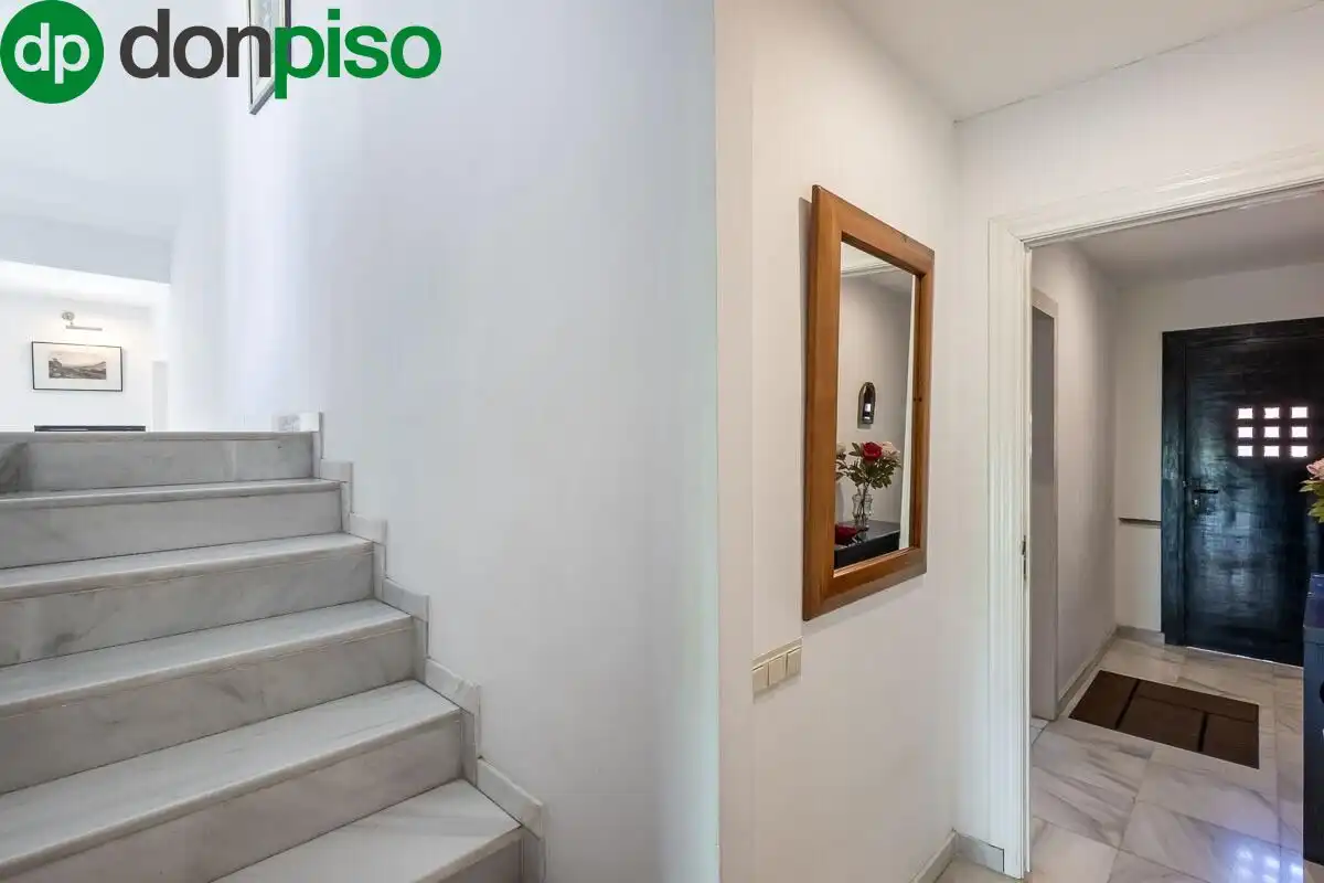 Casa o xalet en venda en Granada amb Aire condicionat, Calefacció i Terrassa