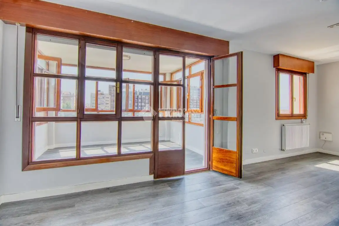 Bedroom of Flat for sale in Santander  with Heating and Balcony