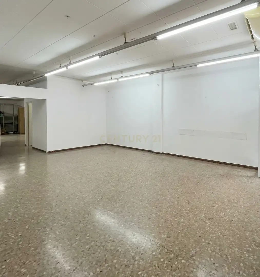 Geschaftsraum zum Verkauf in Mataró