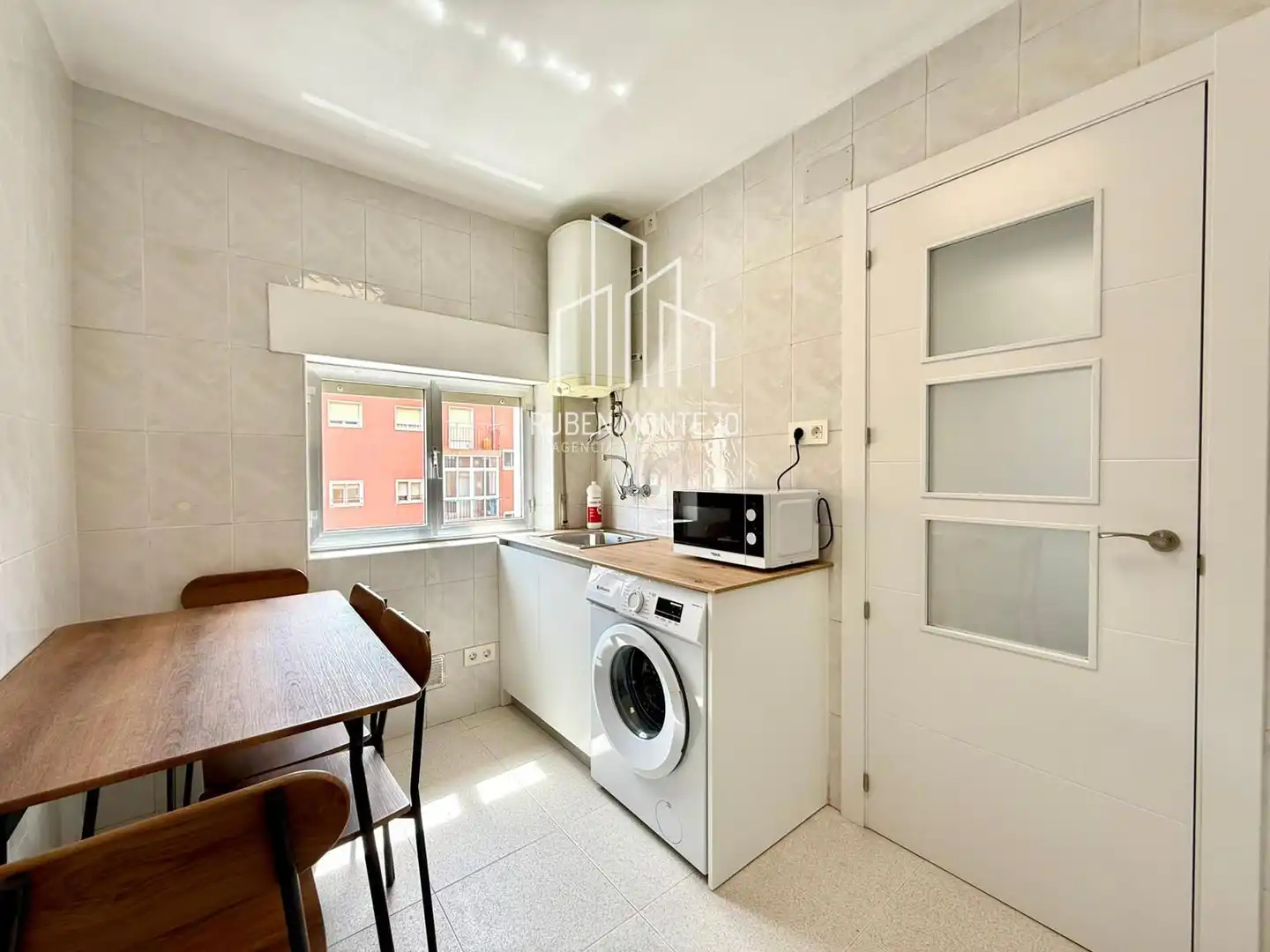 Cocina de Piso en venta en Salamanca con Calefacción, Amueblado y Horno