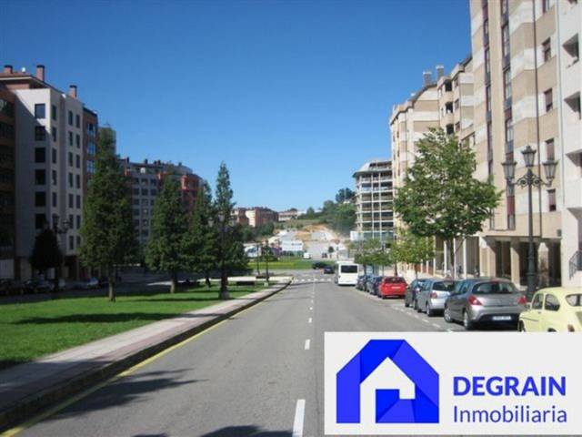 Local comercial en Alquiler en Oviedo - José María Fernández Buelta en La Florida