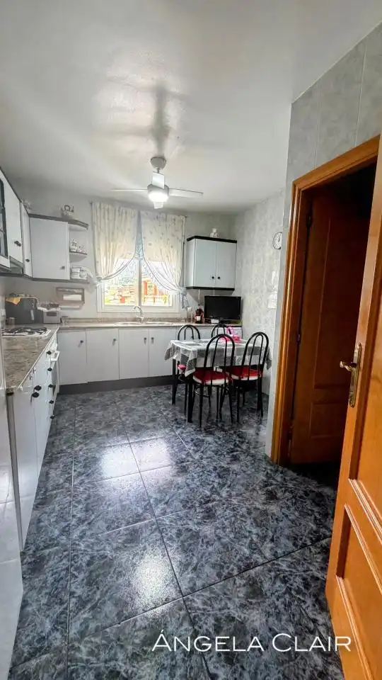 Kitchen of Houses for sale in Sant Vicenç Dels Horts  with Heating, Private garden and Terrace