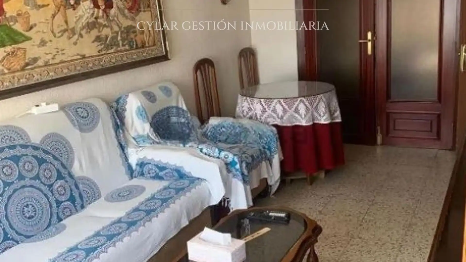 Sala de estar de Piso en venta en Salamanca Capital con Calefacción, Terraza y Amueblado