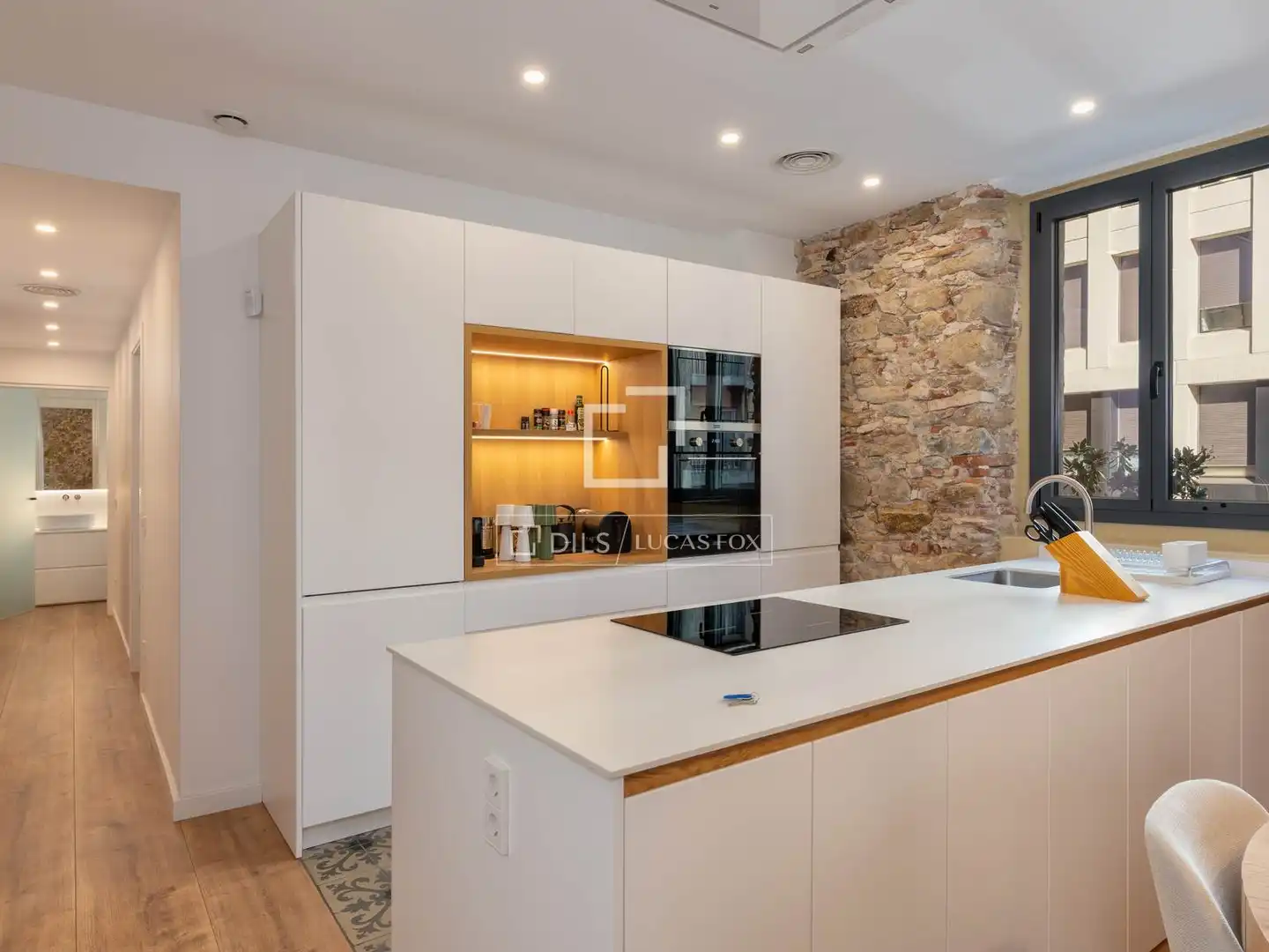 Kitchen of Flat for sale in Girona  with Air Conditioner, Parquet flooring and Furnished