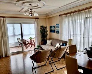 Sala d'estar de Pis de lloguer en Castrillón amb Calefacció, Parquet i Terrassa
