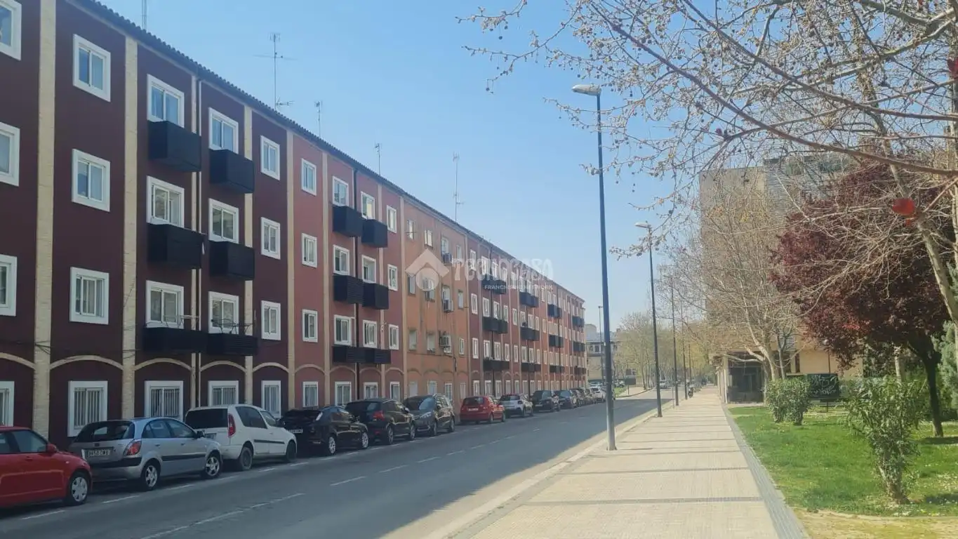 Vista exterior de Pis en venda en Zaragoza amb Terrassa