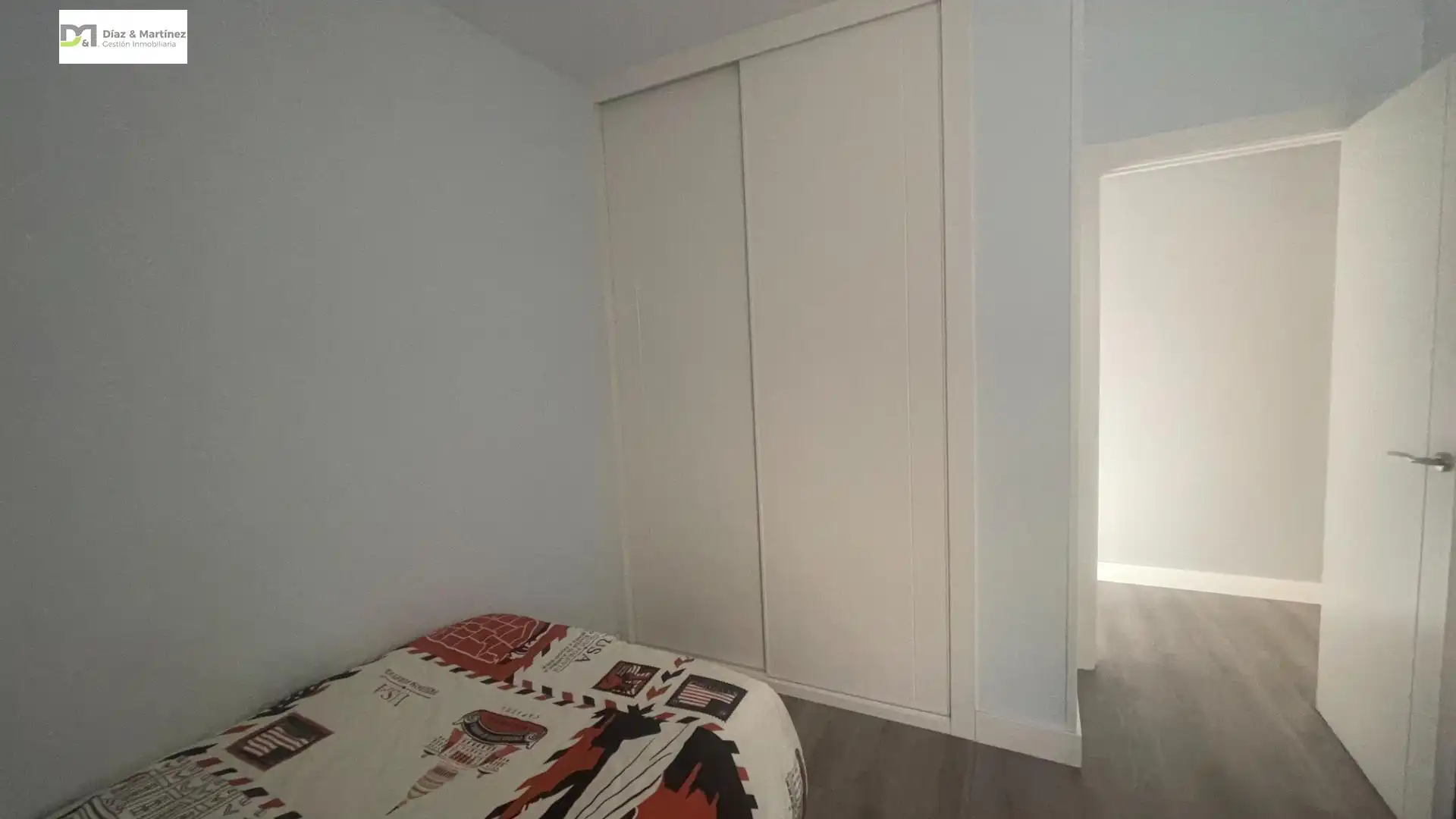 Habitación de Dúplex en venta en León Capital  con Calefacción y Parquet