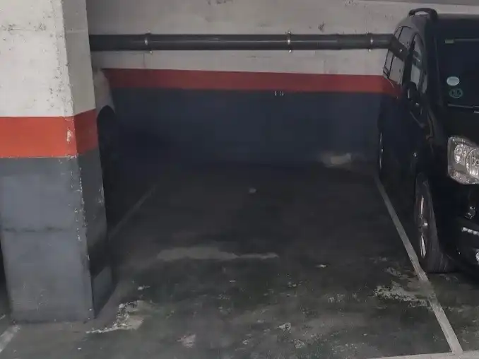 Einzelparkplatz zur Miete in Carrer de Montserrat 95