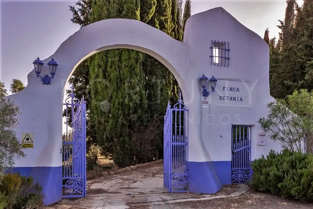 Finca rústica en venda en Archidona amb Calefacció, Jardí privat i Terrassa