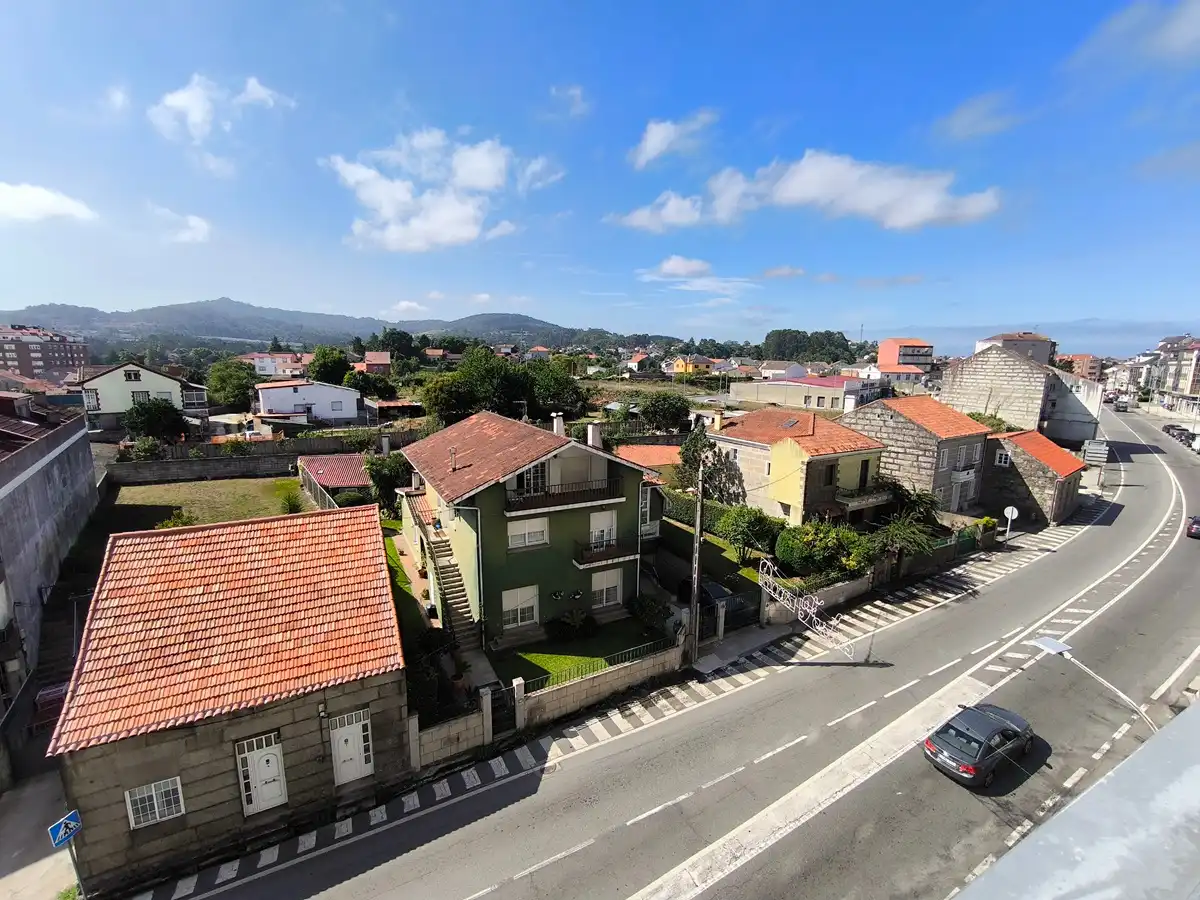 Exterior view of Flat for rent in Vilagarcía de Arousa  with Heating, Parquet flooring and Furnished