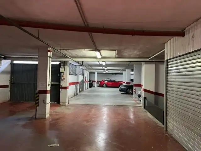 Garage for sale in Santiago el Mayor