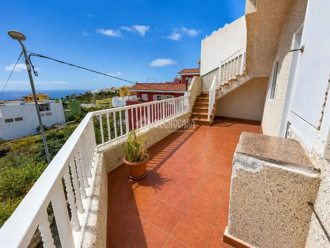 Vista exterior de Casa o xalet en venda en Icod de los Vinos