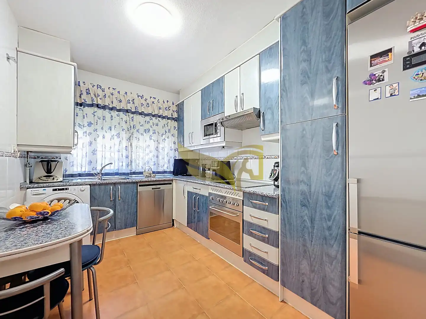 Cocina de Casa adosada en venta en Aranjuez con Aire acondicionado, Calefacción y Jardín privado