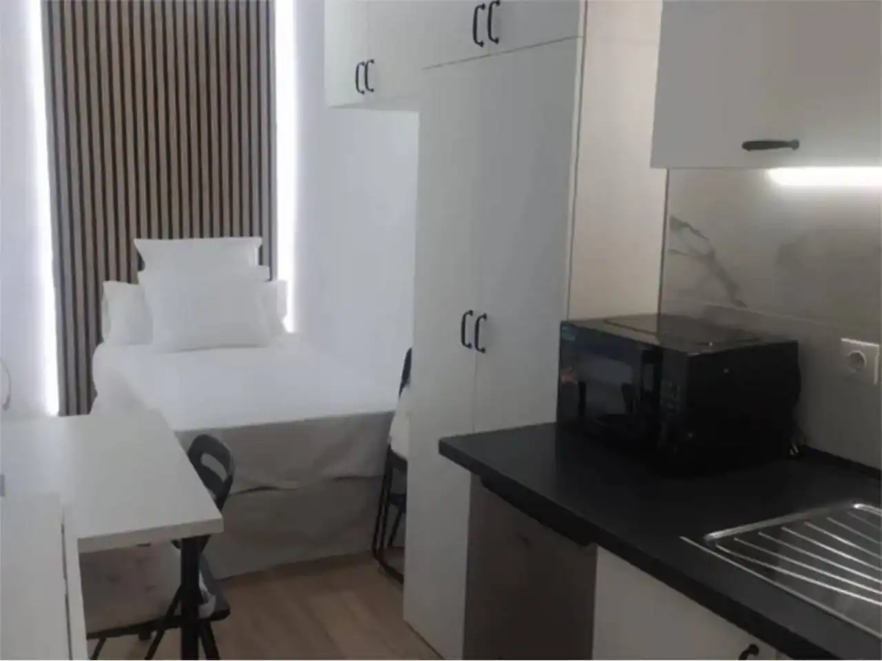 Küche von Wohnung zum Verkauf in L'Hospitalet de Llobregat