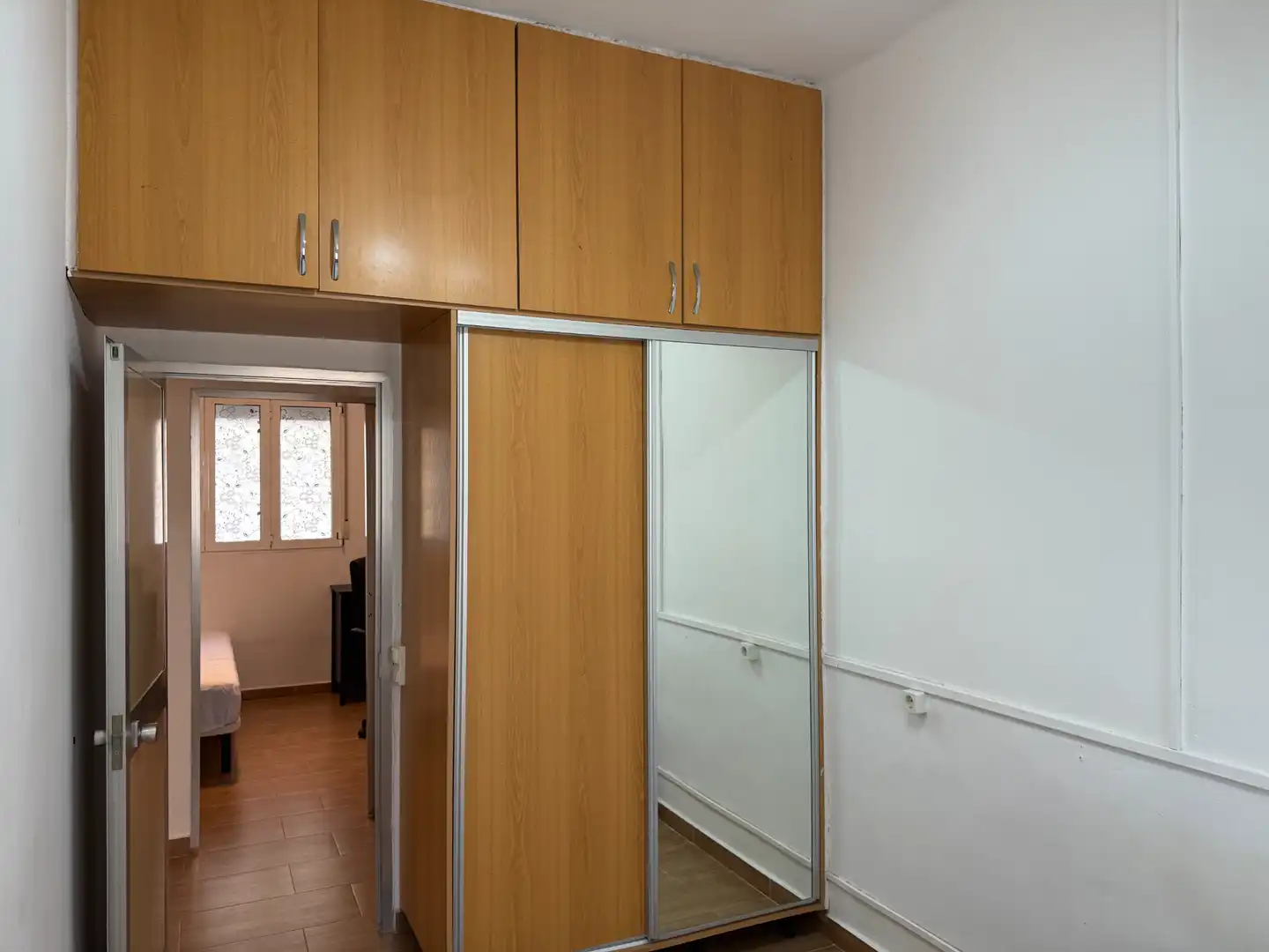 Bedroom of Flat for sale in Valencia  with Air Conditioner and Storage room