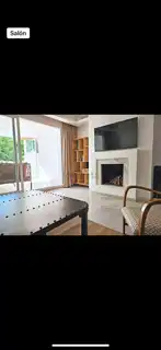 Sala de estar de Piso de alquiler en Estepona con Aire acondicionado, Terraza y Amueblado