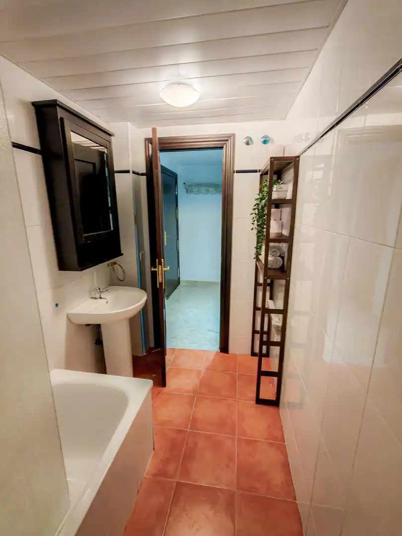 Bathroom of Ground floor for sale in La Zubia  with Community pool
