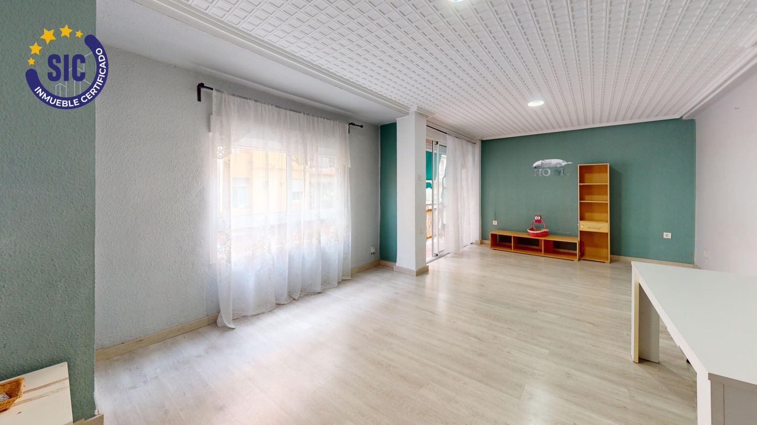 Habitación de Piso en venta en  Valencia Capital con Balcón
