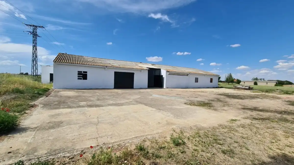 Nau industrial en venda a Morales del Vino, imagen 6