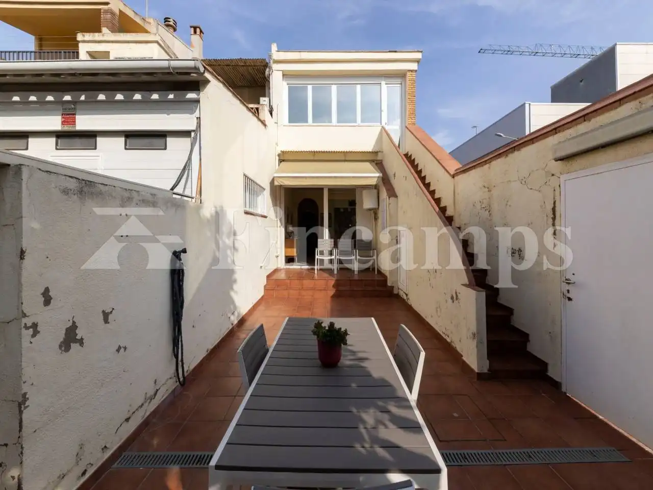 Vista exterior de Casa o xalet en venda en Sabadell amb Calefacció i Jardí privat