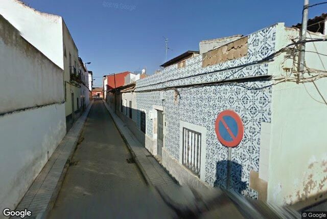 Vista exterior de Casa adosada en venda en Linares