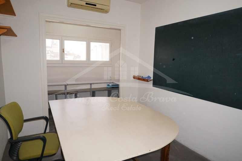 Office to rent in Palafrugell  with Air Conditioner and Terrace