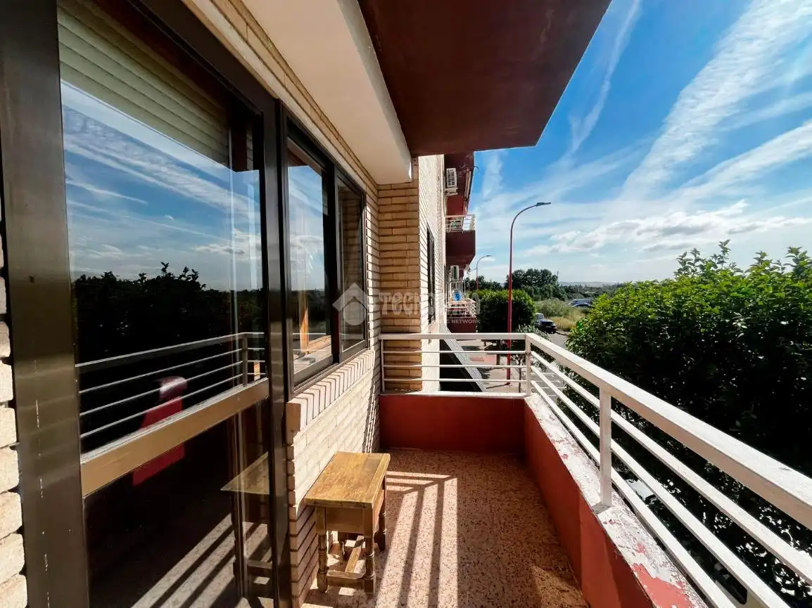 Terraza de Piso en venta en Utebo con Balcón