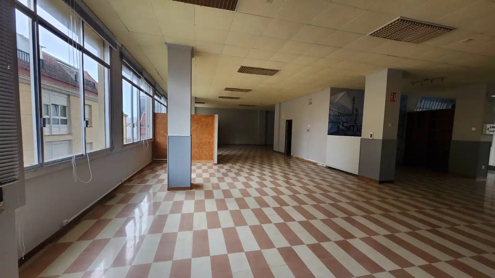 Commercial properties for rent in Miño