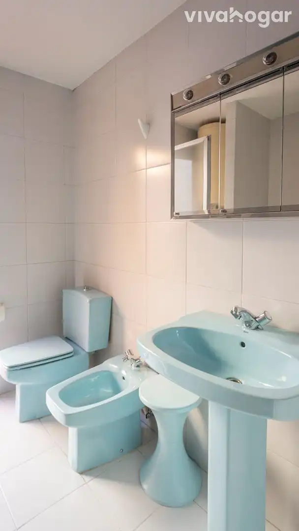 Bathroom of Study for sale in Madrid  with Air Conditioner and Heating