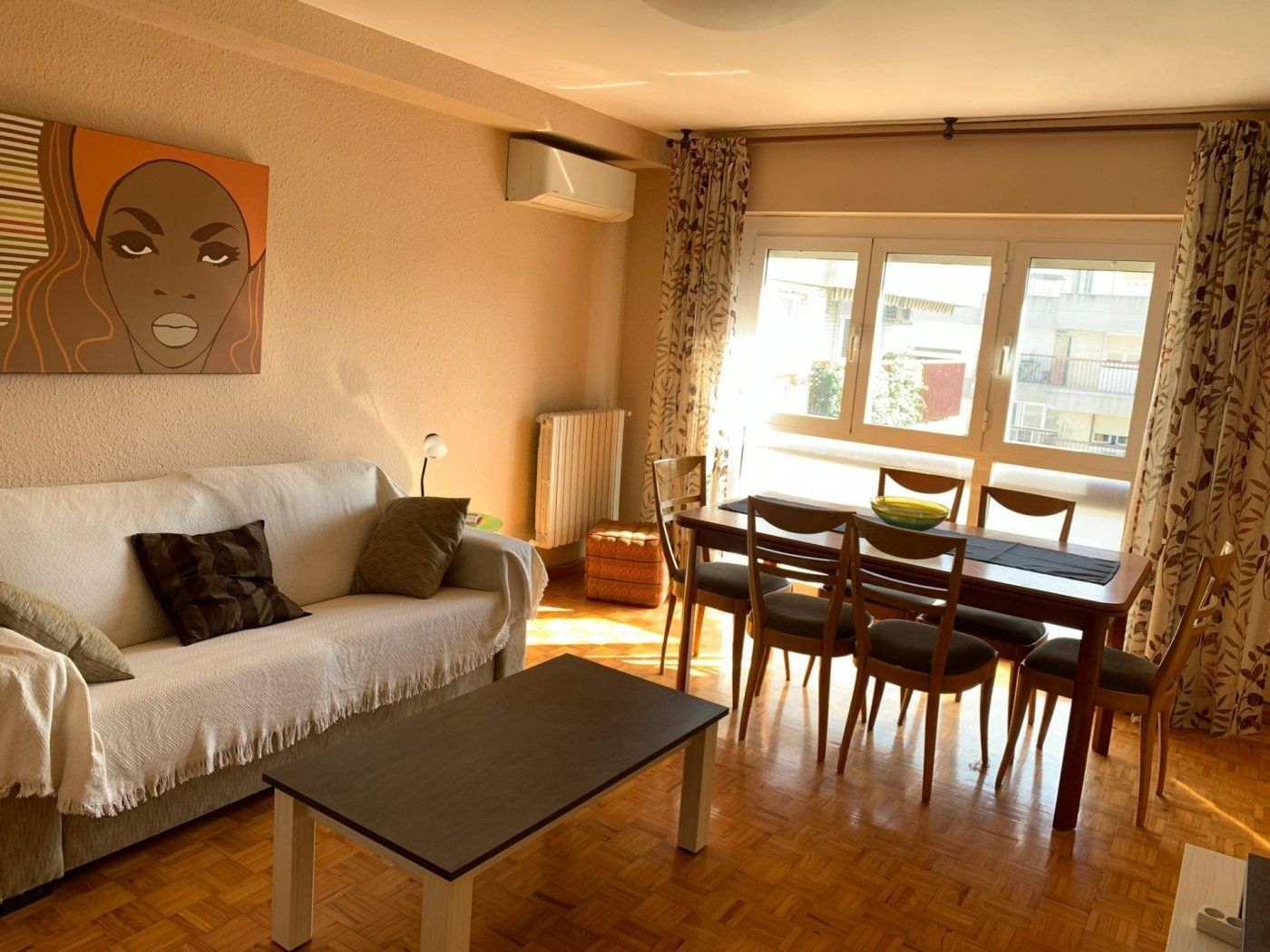 Living room of Flat to rent in  Zaragoza Capital  with Air Conditioner, Heating and Private garden