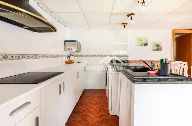 Cuina de Casa o xalet de lloguer en Torrent amb Jardí privat i Piscina