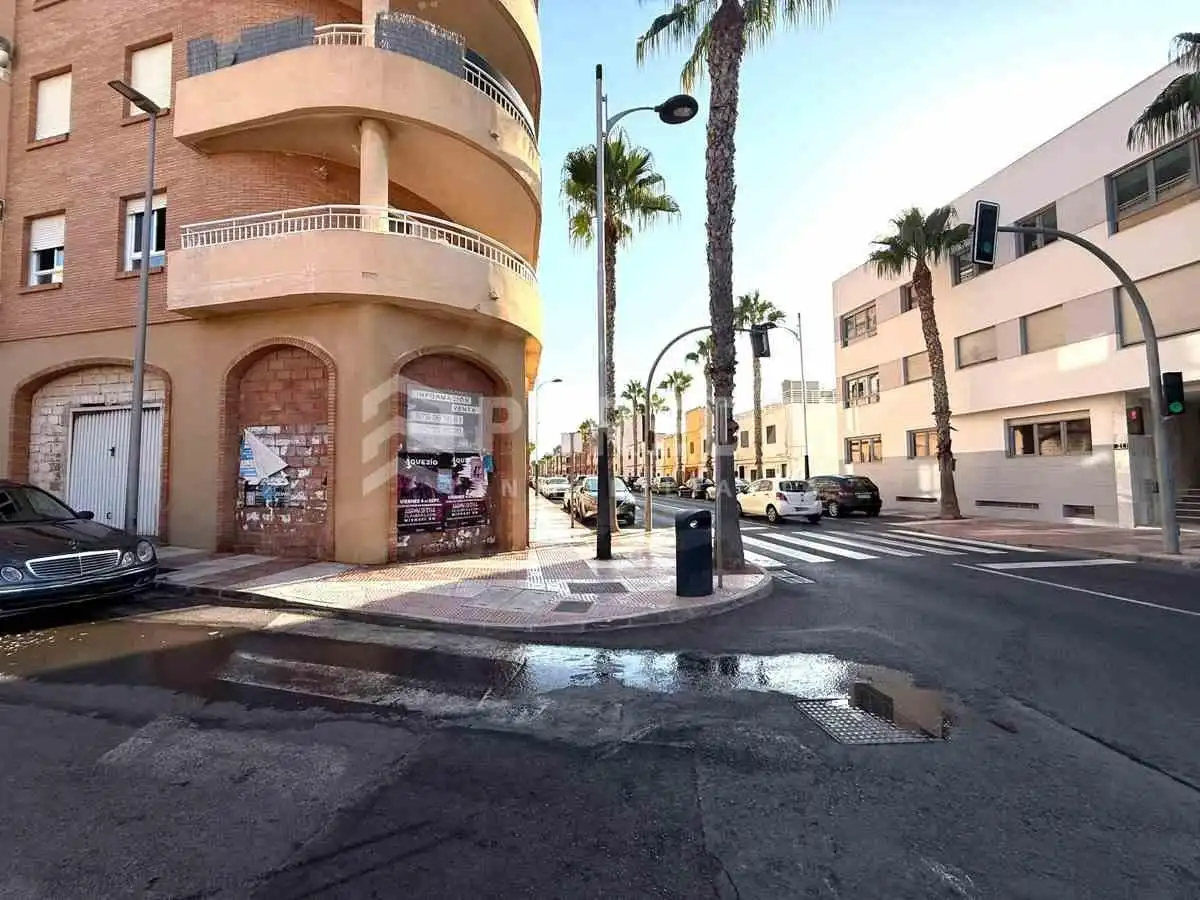 Business premises for sale in Calle BOLIVIA (B), imagen 11
