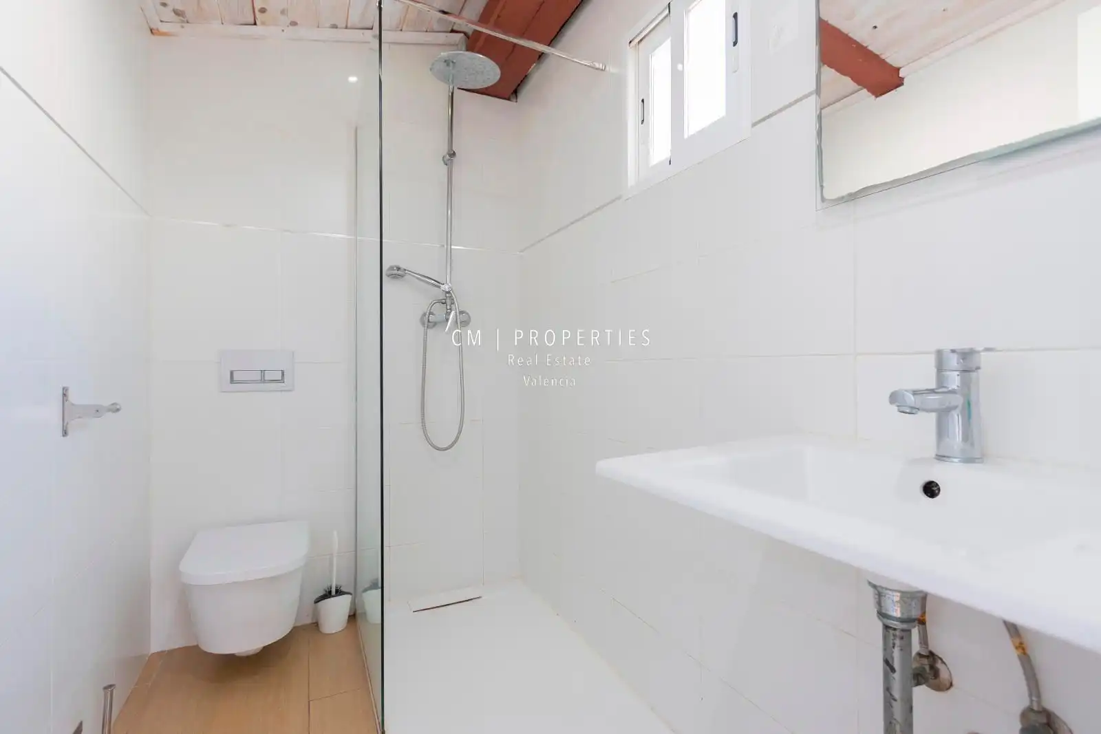 Badezimmer von Haus oder Chalet zur Miete in Valencia mit Klimaanlage, Heizung und Terrasse