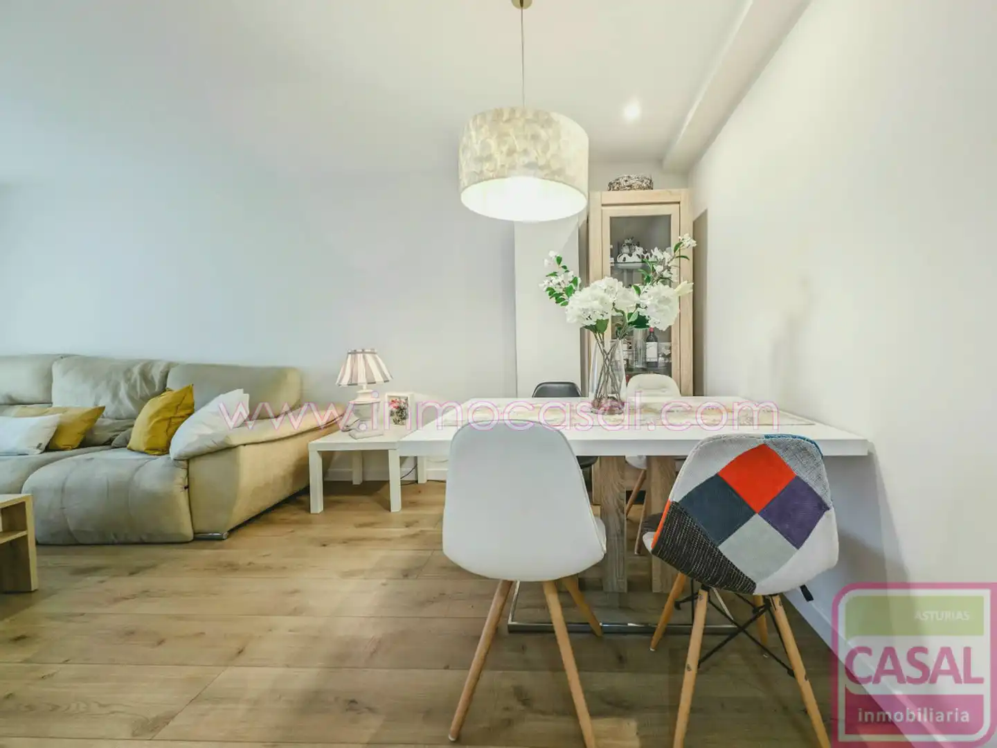 Comedor de Piso en venta en Gijón  con Calefacción y Trastero