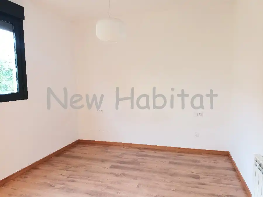 Habitación de Casa adosada en venta en Castellón de la Plana / Castelló de la Plana con Aire acondicionado, Jardín privado y Terraza