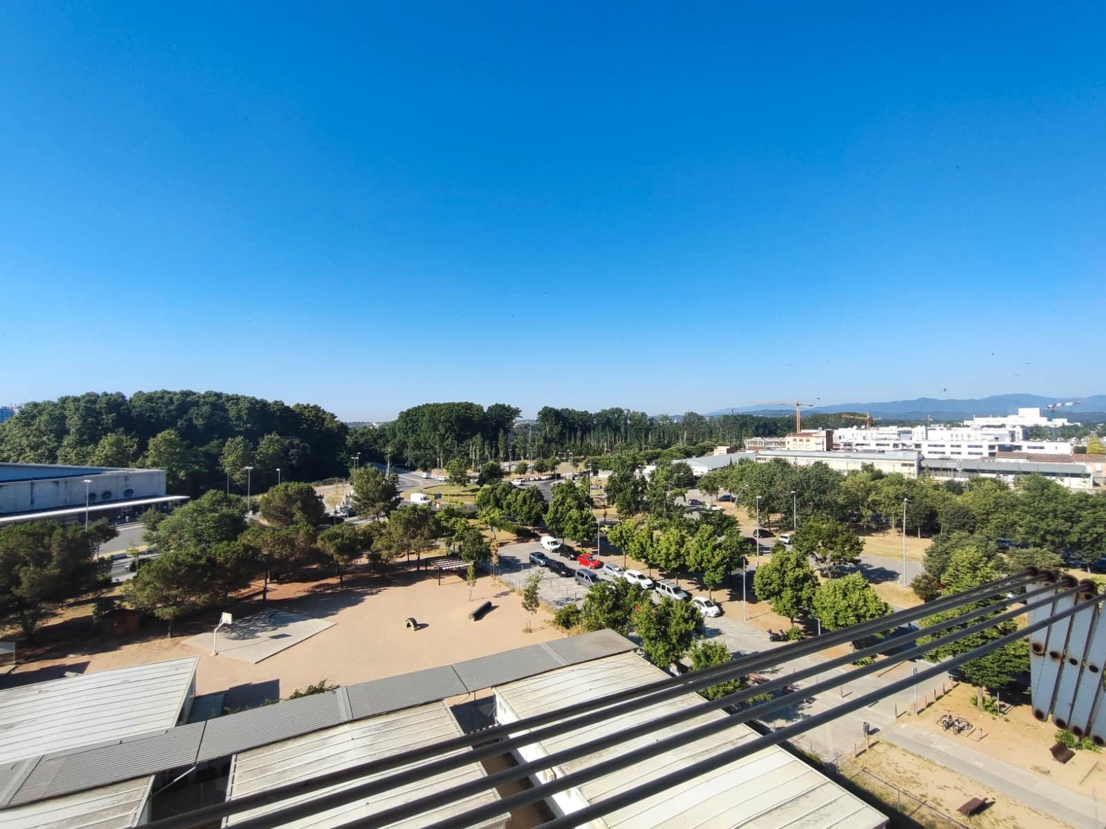 Vista exterior de Pis en venda en Girona Capital amb Calefacció i Moblat
