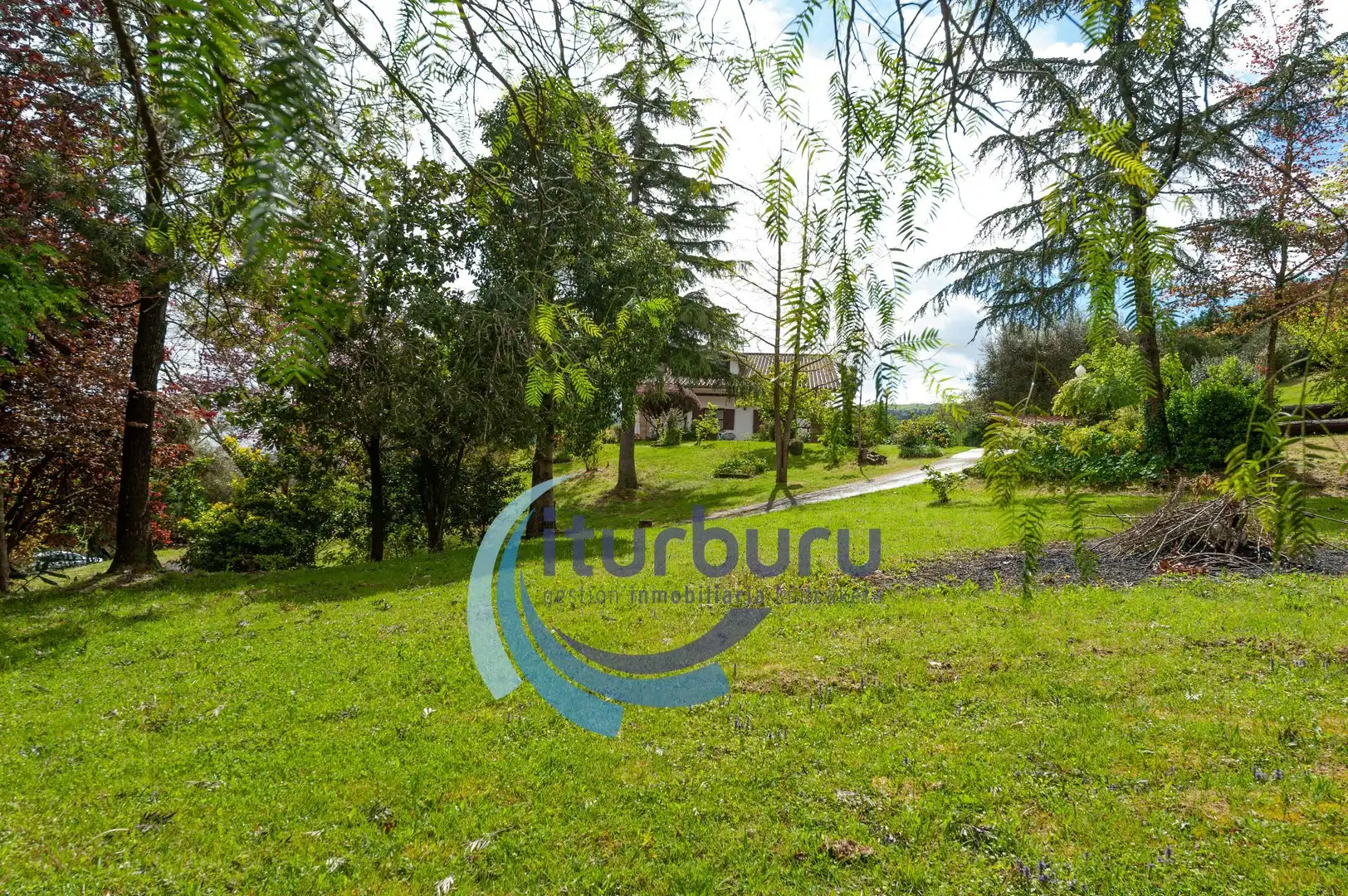 Casa o chalet en venta en Zamudio con Calefacción, Jardín privado y Terraza