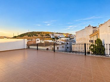 Penthouse with lift for sale