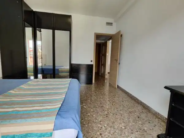 Schlafzimmer von Wohnung zur Miete in Barcelona mit Klimaanlage, Terrasse und Möbliert