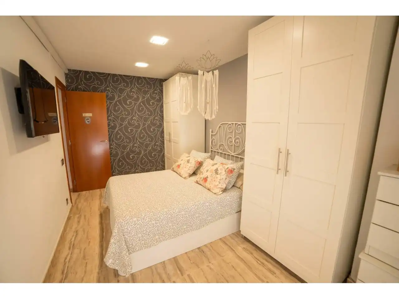 Habitación de Piso en venta en Castellar del Vallès con Aire acondicionado, Calefacción y Terraza