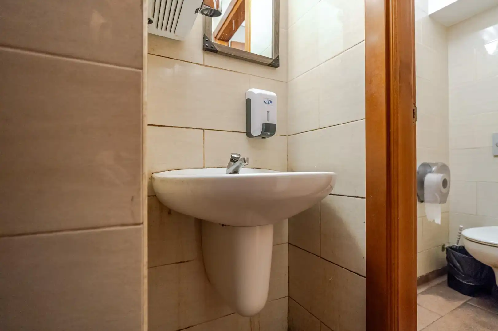 Business premises for sale in AGUSTINA ARAGON 8, imagen 15
