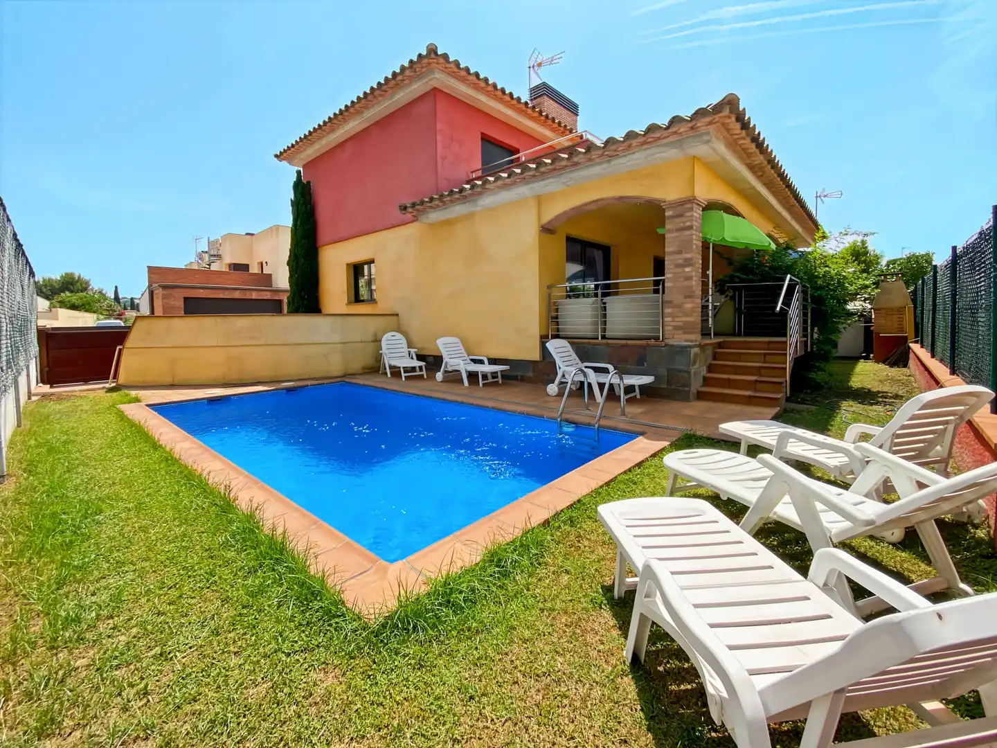 House with pool for sale in Riells, imagen 2