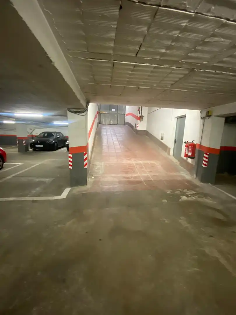 Garage for rent in Eixample Nord