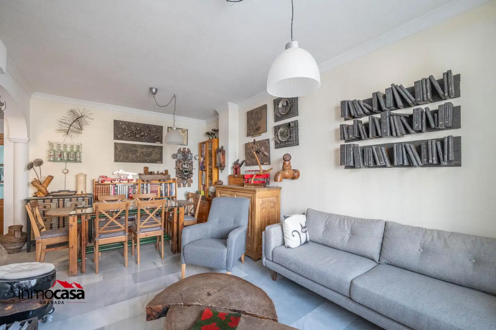 Wohnzimmer von Einfamilien-Reihenhaus zum Verkauf in Granada mit Klimaanlage