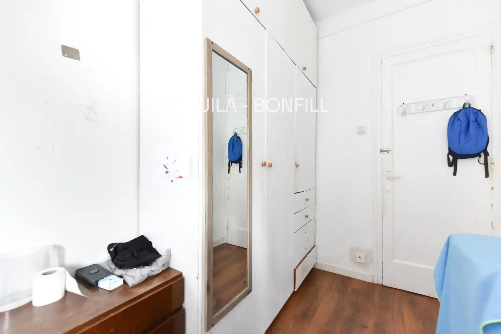 Bedroom of Flat for sale in Barcelona