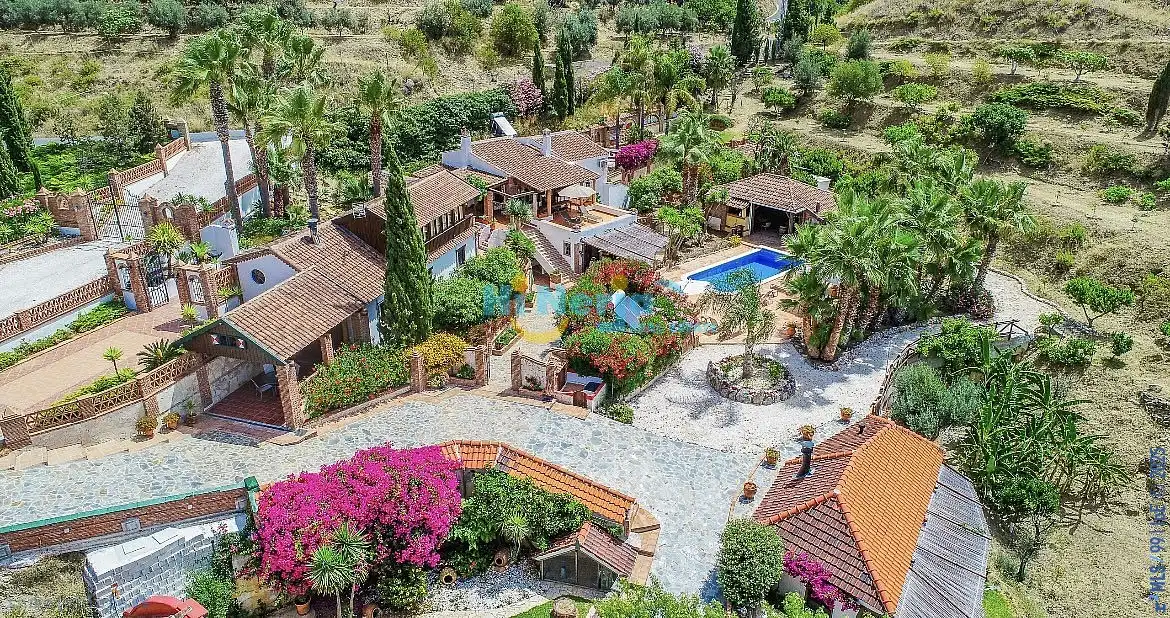 Villa avec piscine à vendre à Mijas pueblo