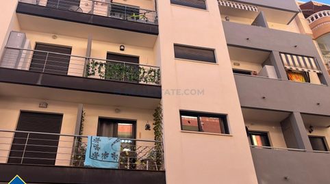 Apartamento con terraza, en la provincia de Alicante, en la ciudad de Torrevieja, en la zona de Playa de los Locos. 3 habitaciones, imatge 2