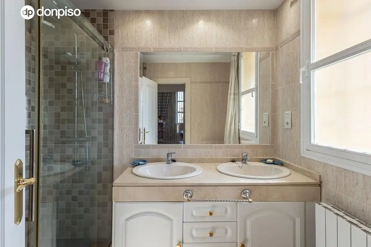 Detached house with pool for sale in Calle Olivo, imagen 22