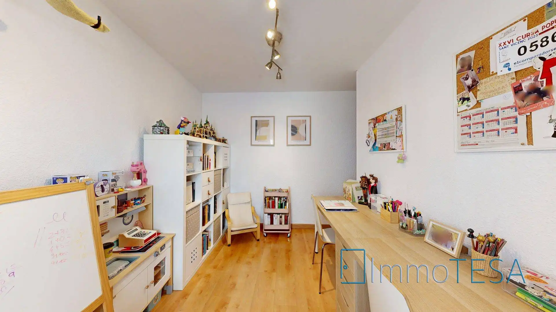 Flat for sale in Sabadell  with Air Conditioner, Heating and Parquet flooring