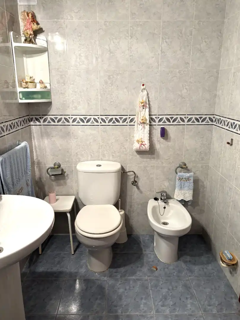 Baño de Piso en venta en Vilafranca del Penedès con Aire acondicionado, Trastero y Amueblado